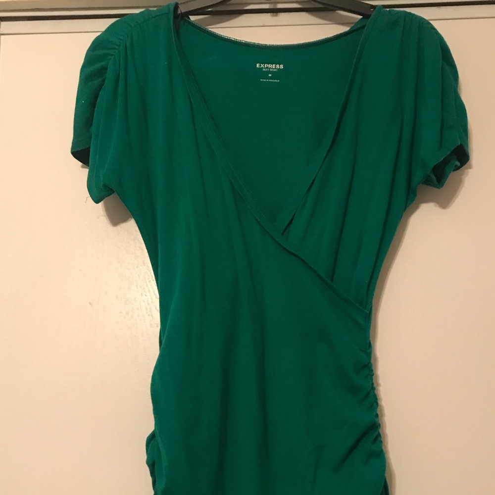 Express Sexy Basic v-neck T-shirt